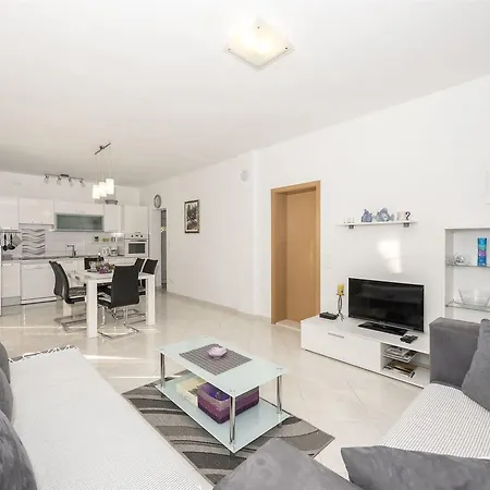 Apartment Jelena *