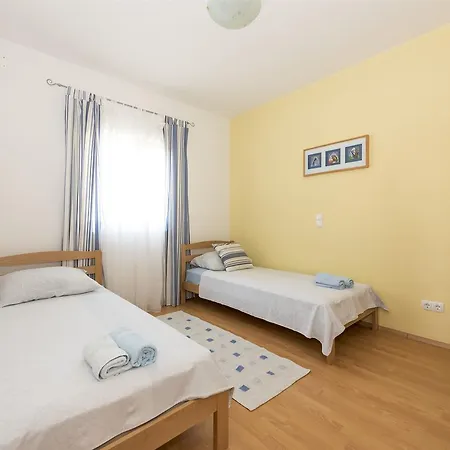 Apartment Jelena *